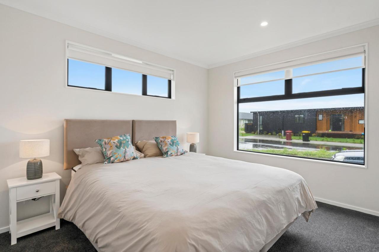 Pride Of Pinot - Martinborough Holiday Home Exterior photo
